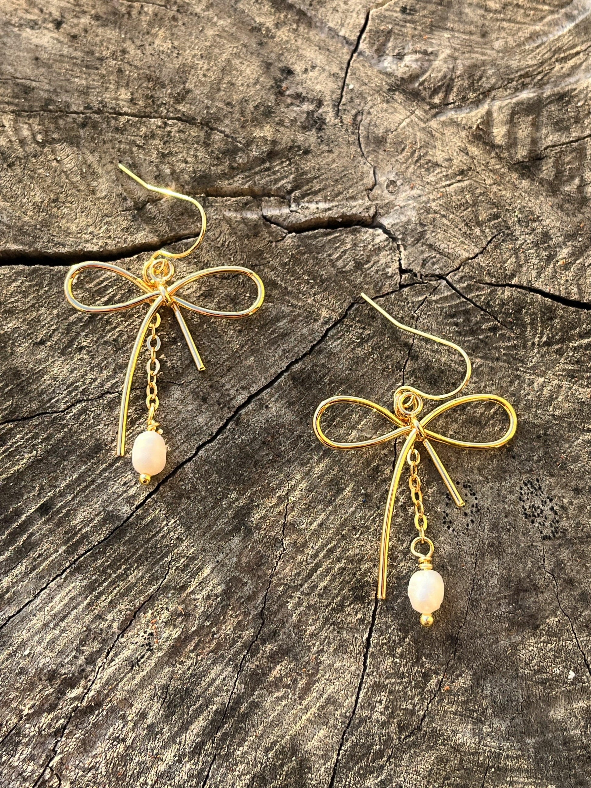 Bow Pearl earrings - Kybalion Jewellery