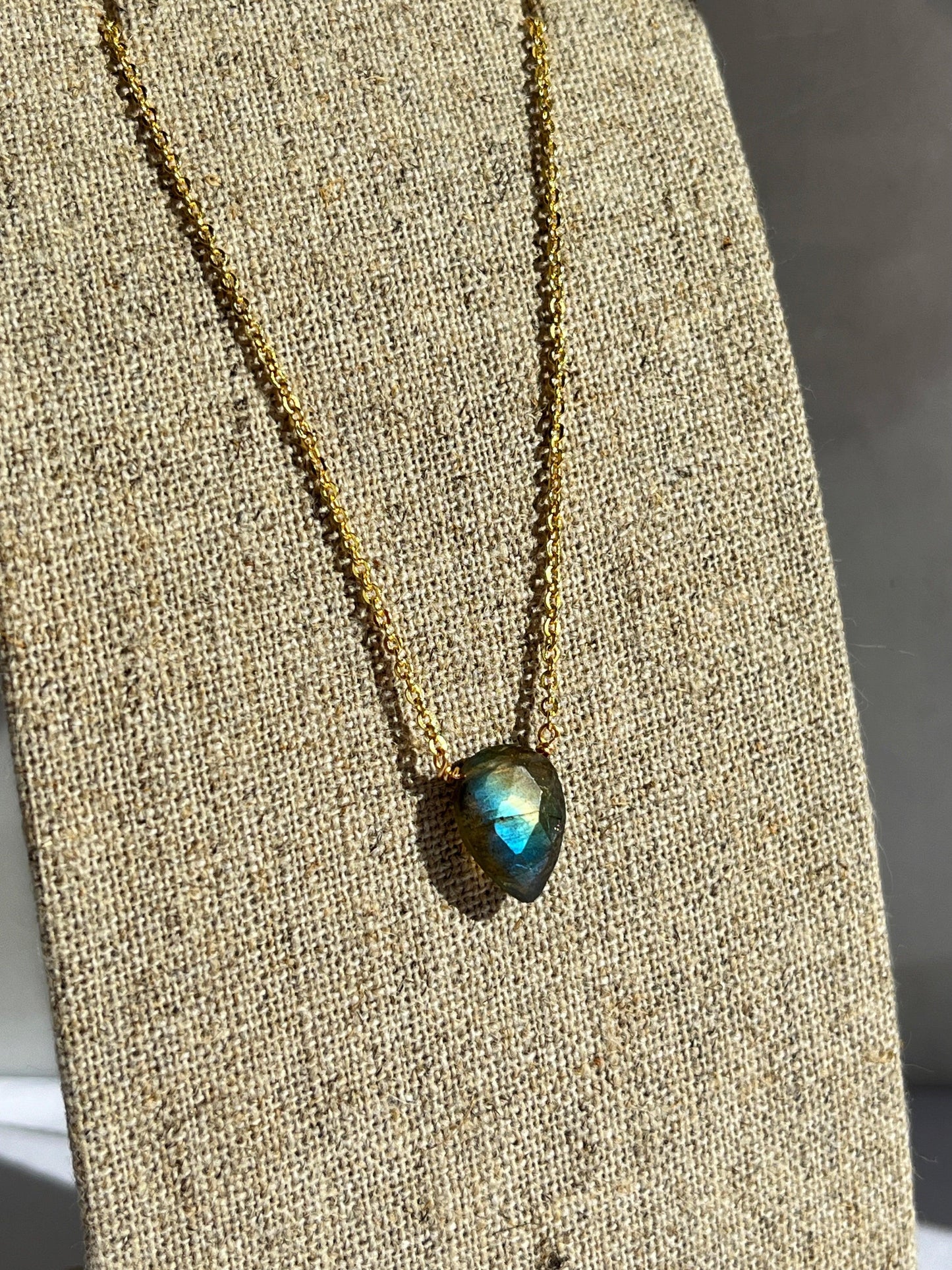 Labradorite Pendant - Kybalion Jewellery